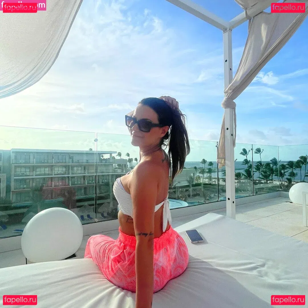 Carol Dias Onlyfans Photo Gallery 