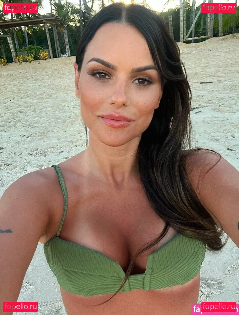 Carol Dias Onlyfans Photo Gallery 