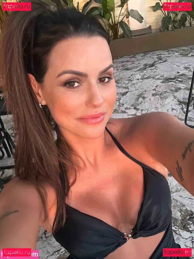 Carol Dias Onlyfans Photo Gallery 