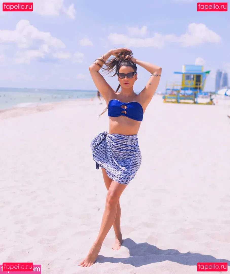 Carol Dias Onlyfans Photo Gallery 