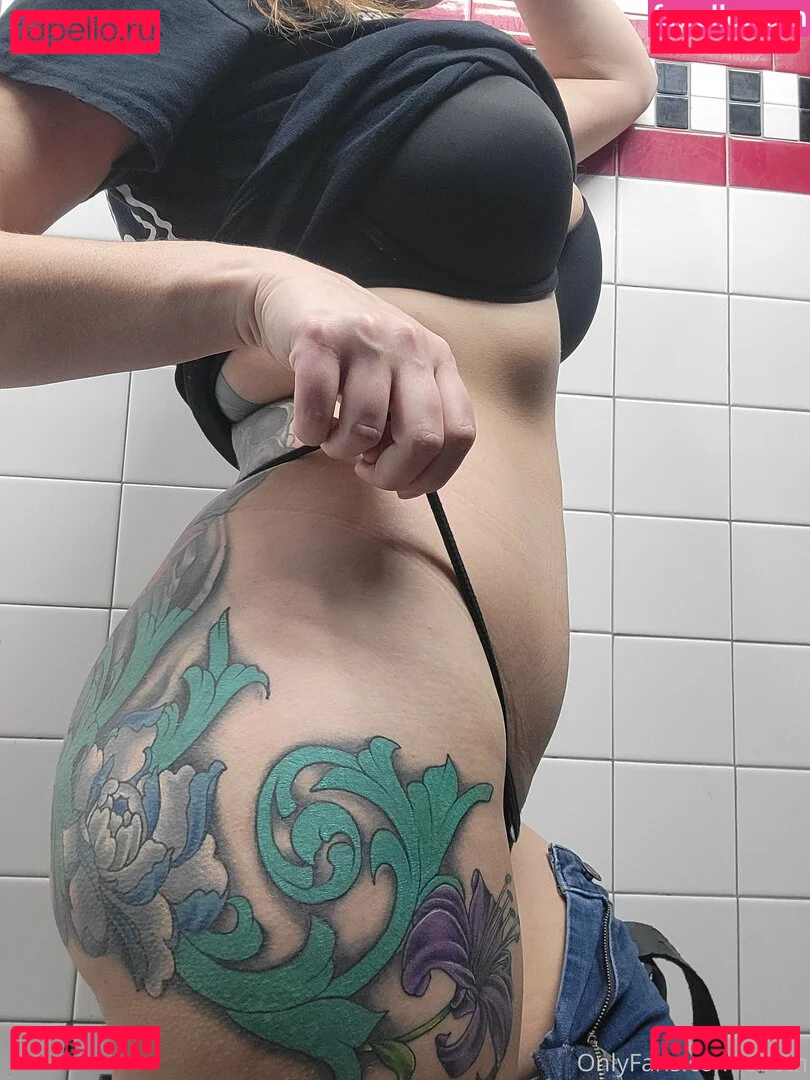 sbeth Nude Onlyfans Photo 80