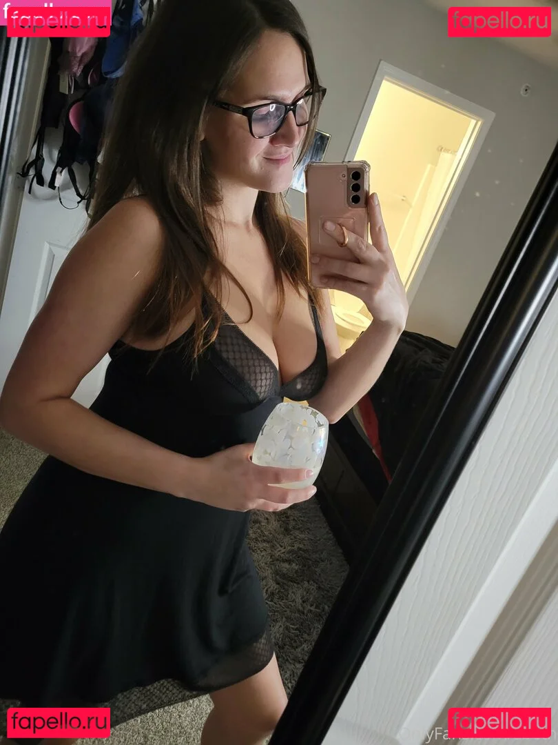 sbeth Nude Onlyfans Photo 66