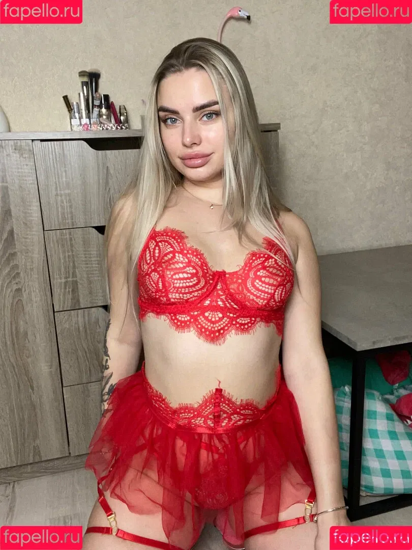 blondyaria Onlyfans Photo Gallery 