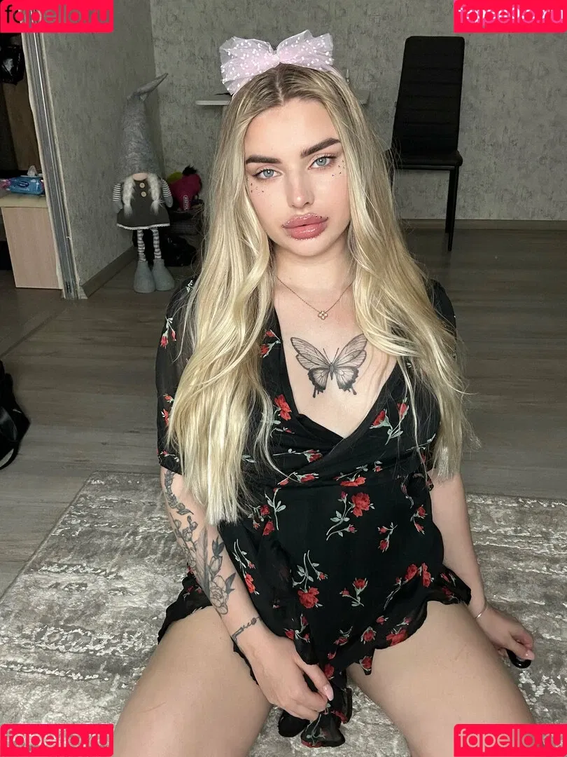 blondyaria Onlyfans Photo Gallery 
