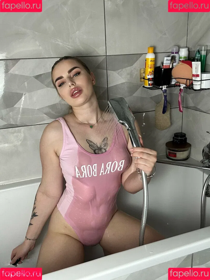 blondyaria Onlyfans Photo Gallery 