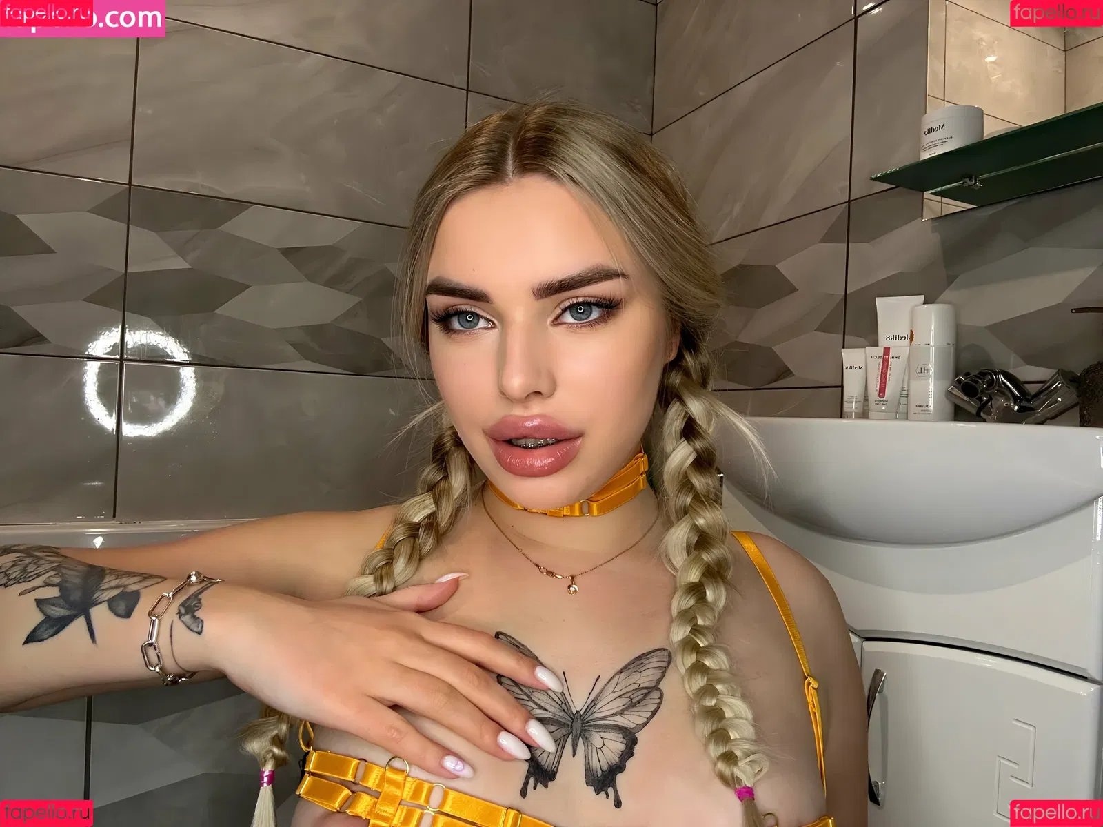 blondyaria Onlyfans Photo Gallery 