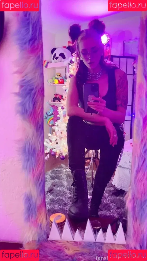chickfox Onlyfans Photo Gallery 