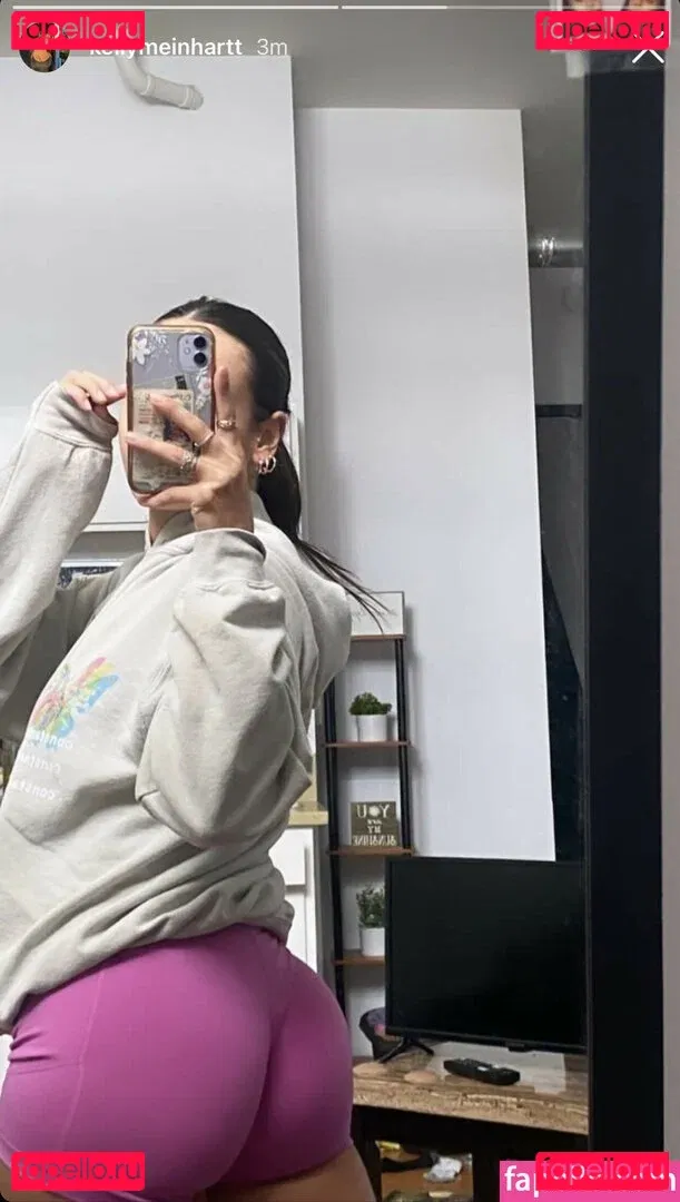 Kelly Meinhart Onlyfans Photo Gallery 