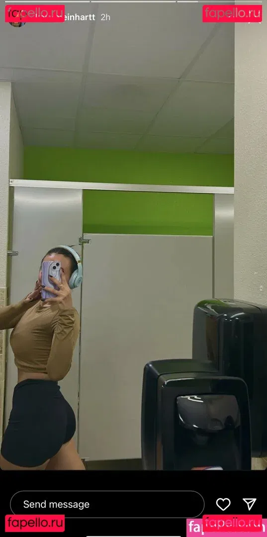 Kelly Meinhart Onlyfans Photo Gallery 