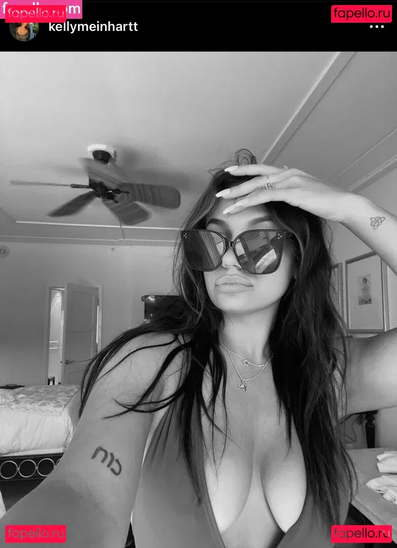 Kelly Meinhart Onlyfans Photo Gallery 