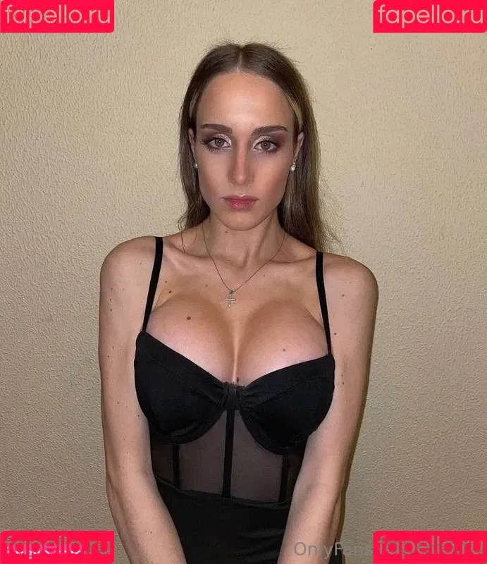 Sabrina sabbre sbmnz_ Onlyfans Photo Gallery 