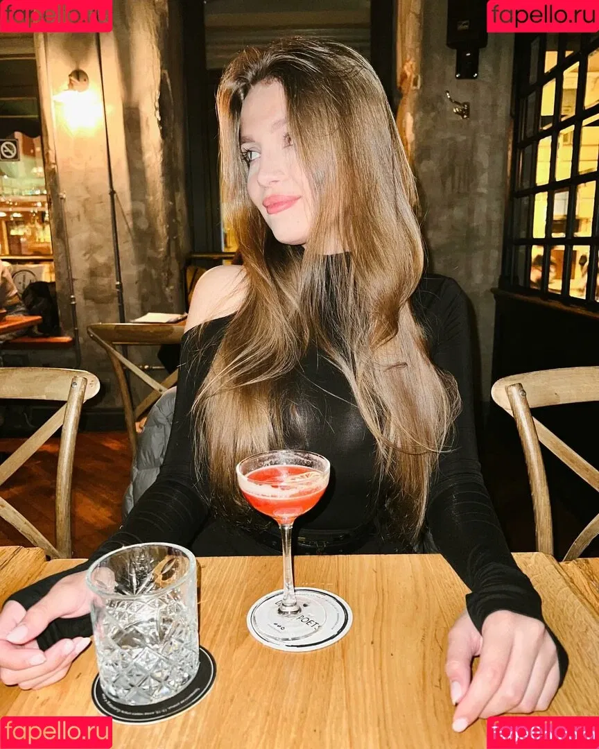 hotliya Onlyfans Photo Gallery 