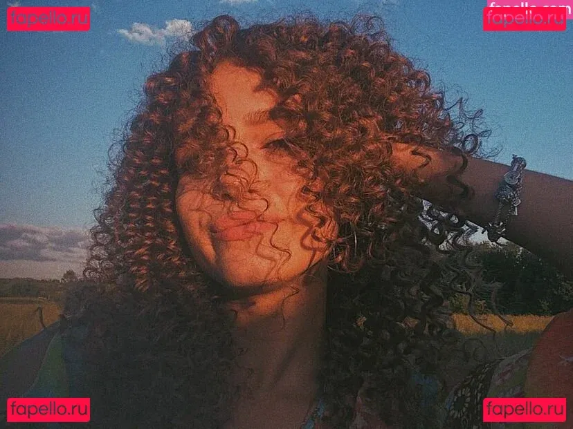 hotliya Onlyfans Photo Gallery 