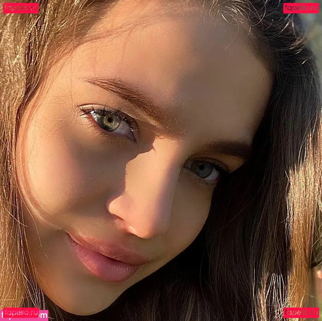 hotliya Onlyfans Photo Gallery 