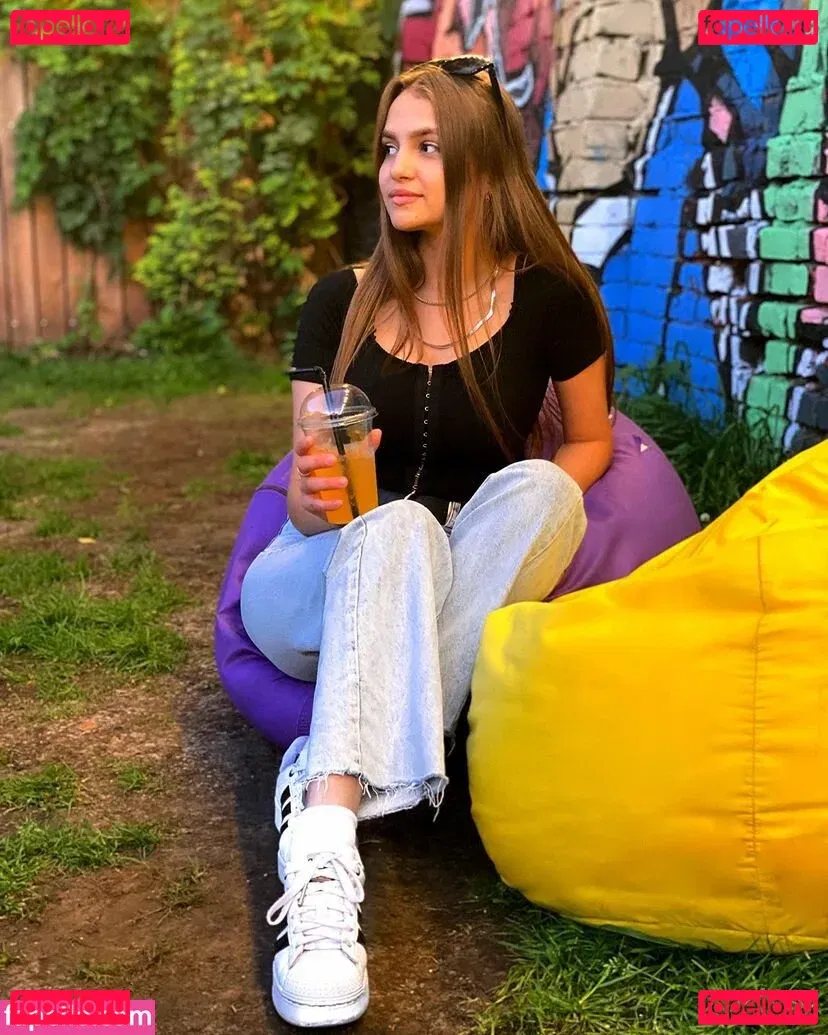 hotliya Onlyfans Photo Gallery 