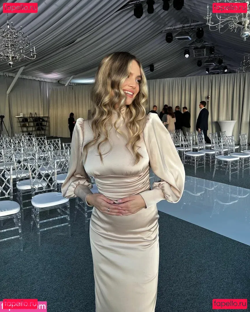 hotliya Onlyfans Photo Gallery 