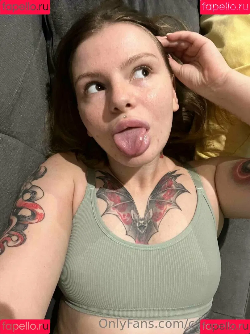 alyacute Onlyfans Photo Gallery 