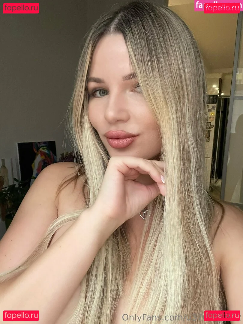 whitecrystalgirl Onlyfans Photo Gallery 