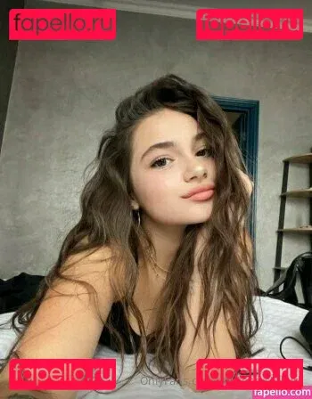 whitecrystalgirl Onlyfans Photo Gallery 