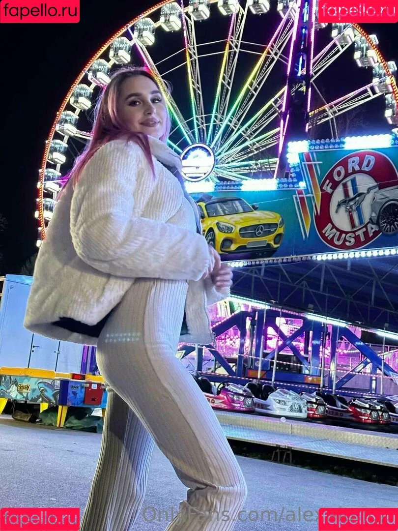 alexalungu Onlyfans Photo Gallery 