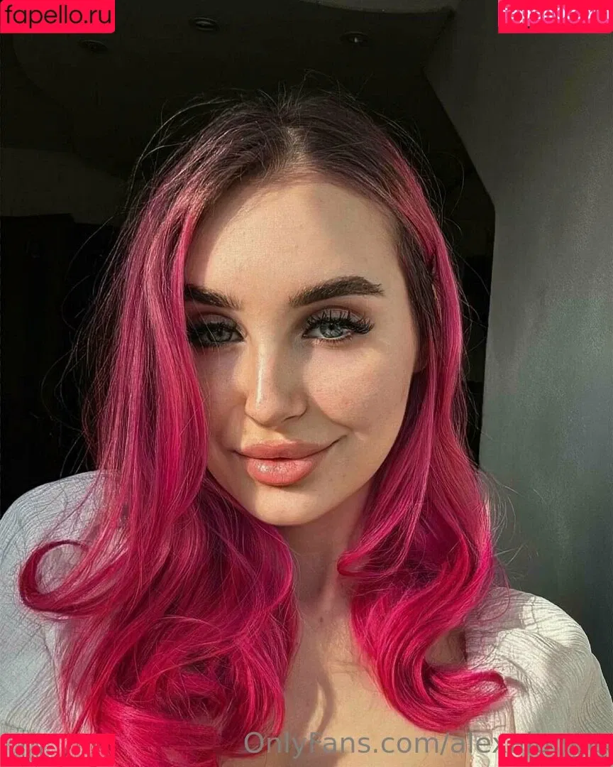 alexalungu Onlyfans Photo Gallery 