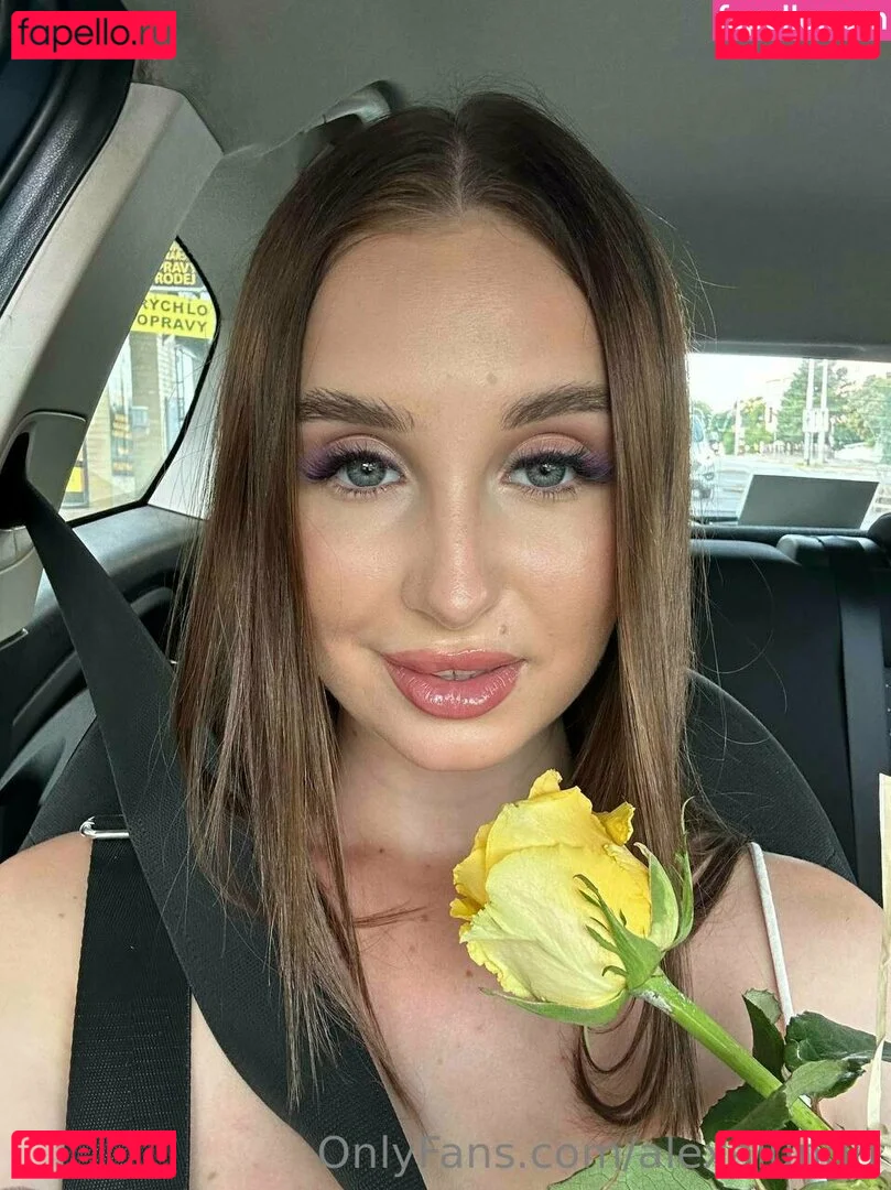 alexalungu Onlyfans Photo Gallery 