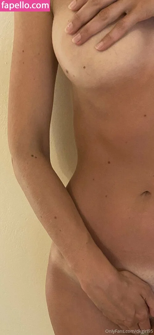 dkgirl95 Onlyfans Photo Gallery 