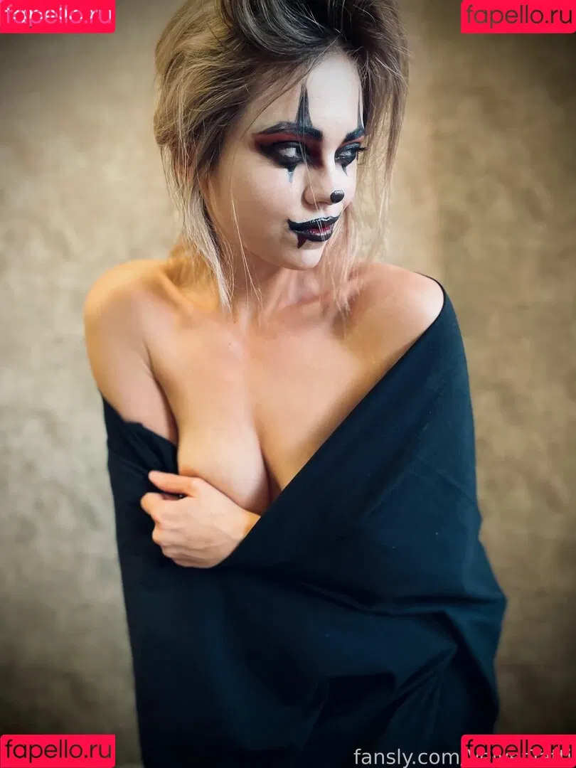 VelvetTatti Onlyfans Photo Gallery 