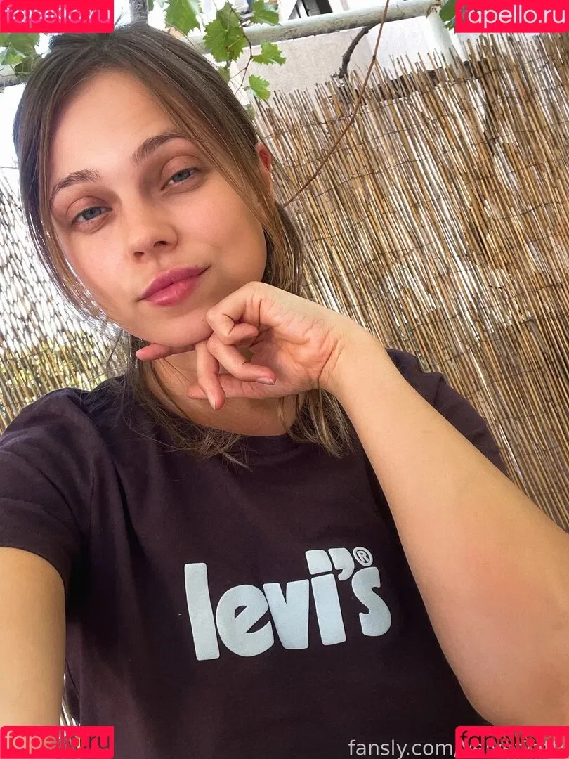 VelvetTatti Onlyfans Photo Gallery 