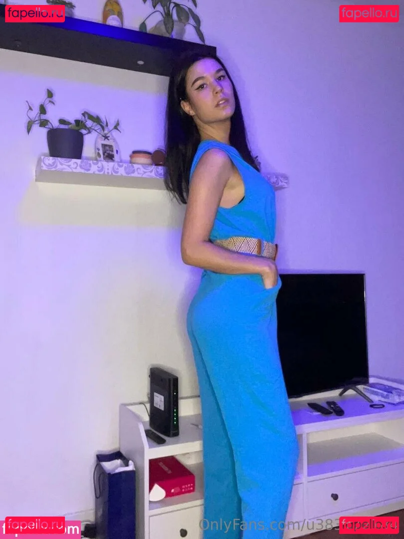 virginallison Onlyfans Photo Gallery 