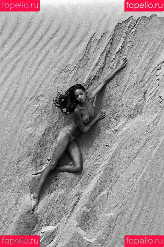 Ebonee Davis Onlyfans Photo Gallery 