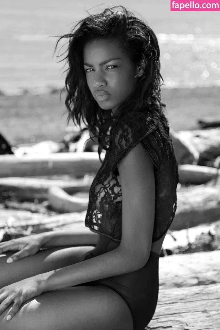 Ebonee Davis Onlyfans Photo Gallery 