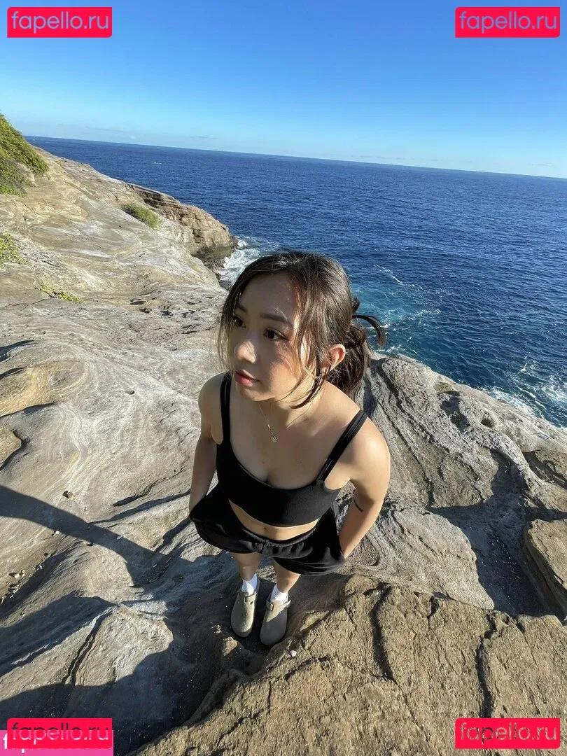 viavmber Onlyfans Photo Gallery 