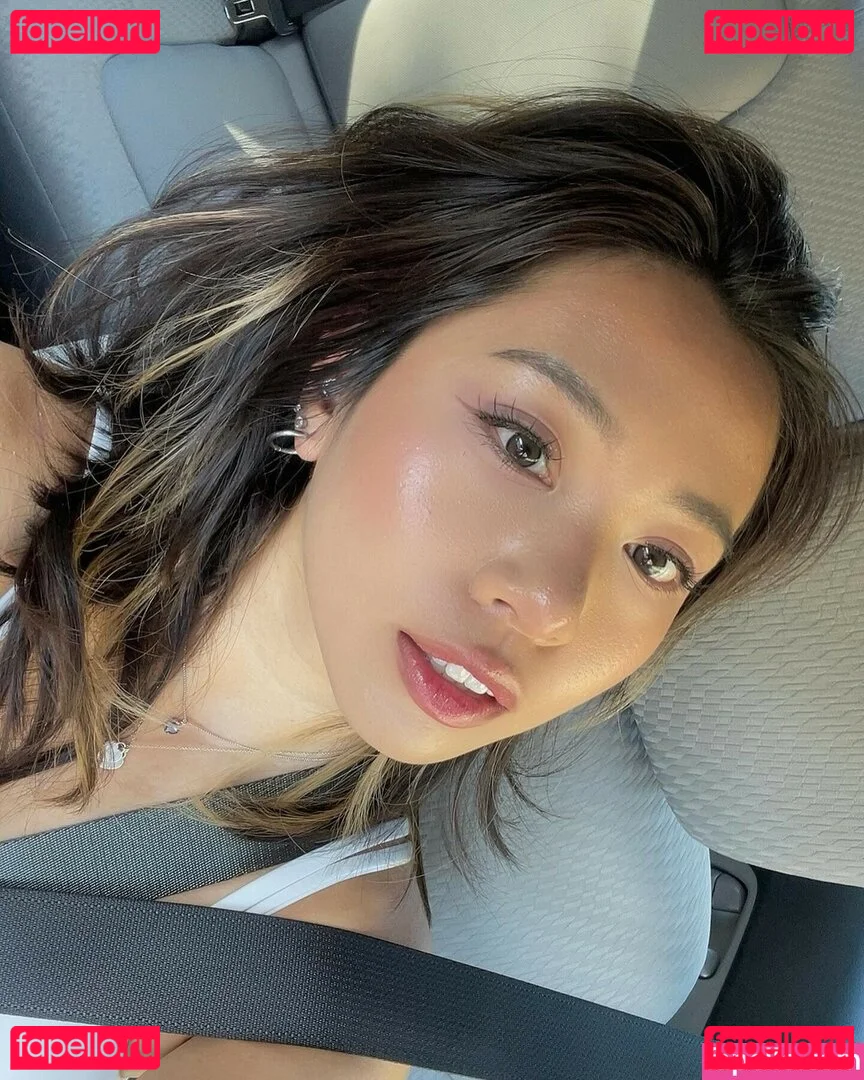 viavmber Onlyfans Photo Gallery 