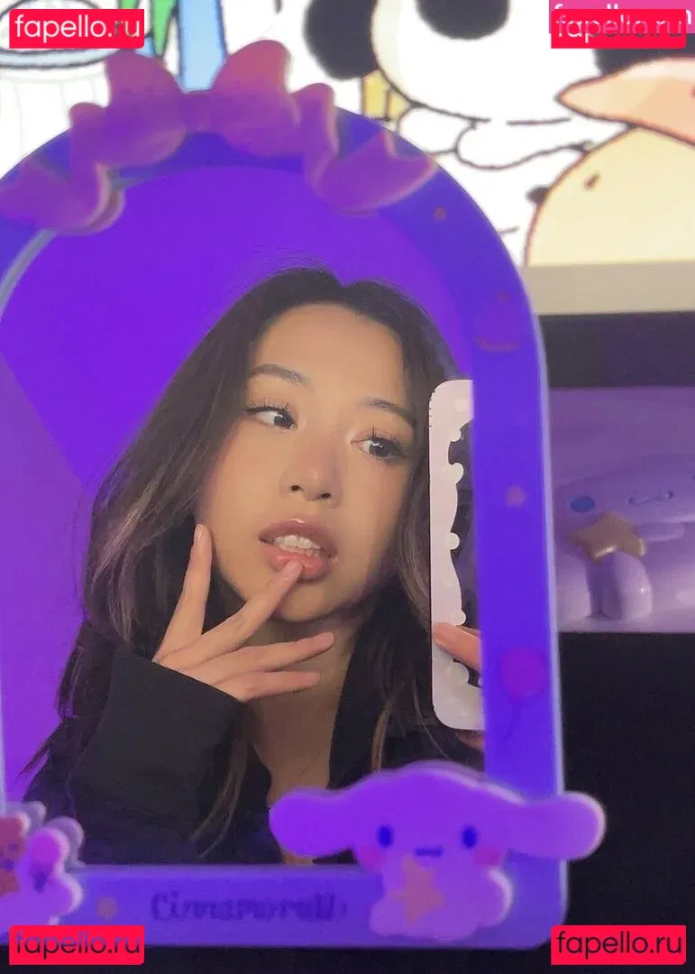 viavmber Onlyfans Photo Gallery 