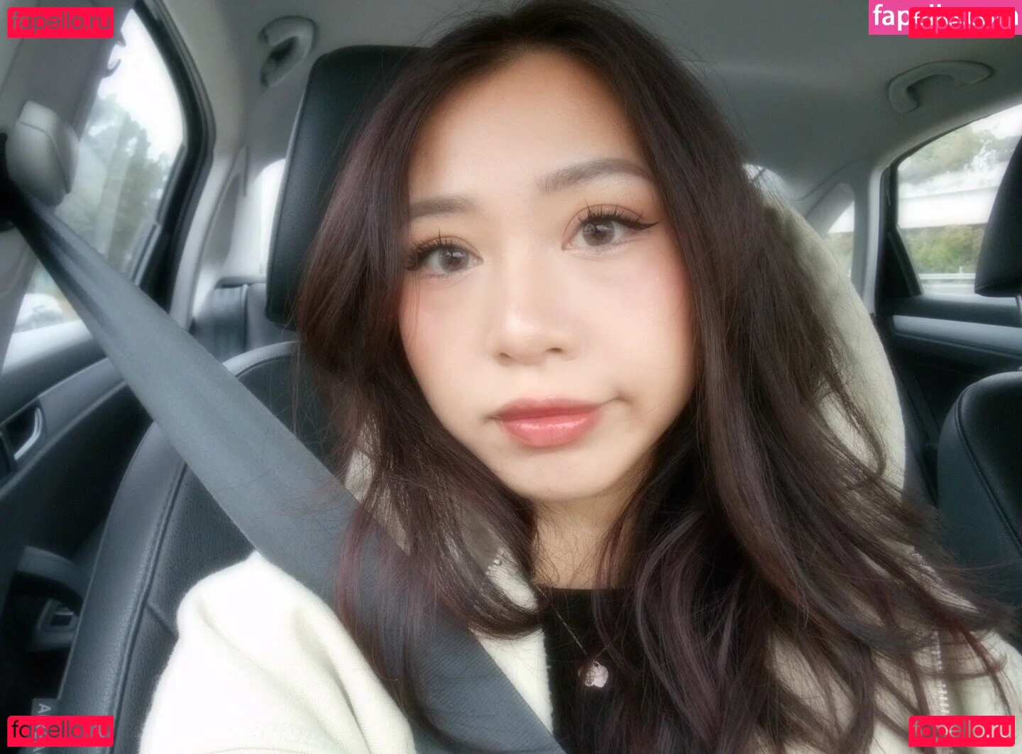 viavmber Onlyfans Photo Gallery 