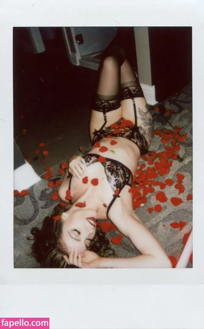 Wildflowerem Onlyfans Photo Gallery 