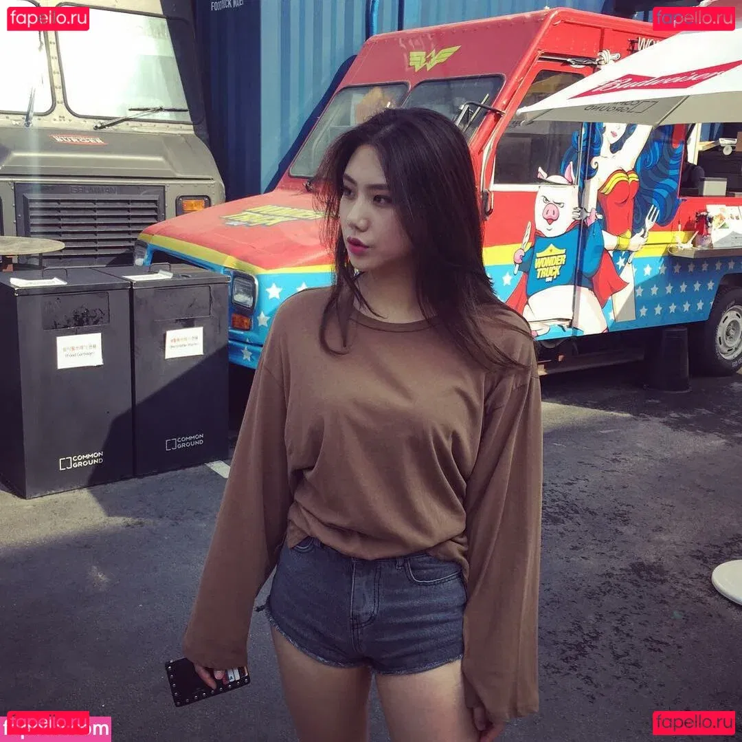 Kurbiix Onlyfans Photo Gallery 