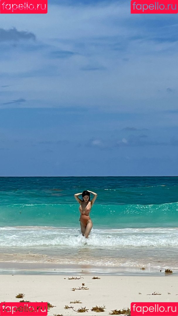 Mari Bambei Onlyfans Photo Gallery 