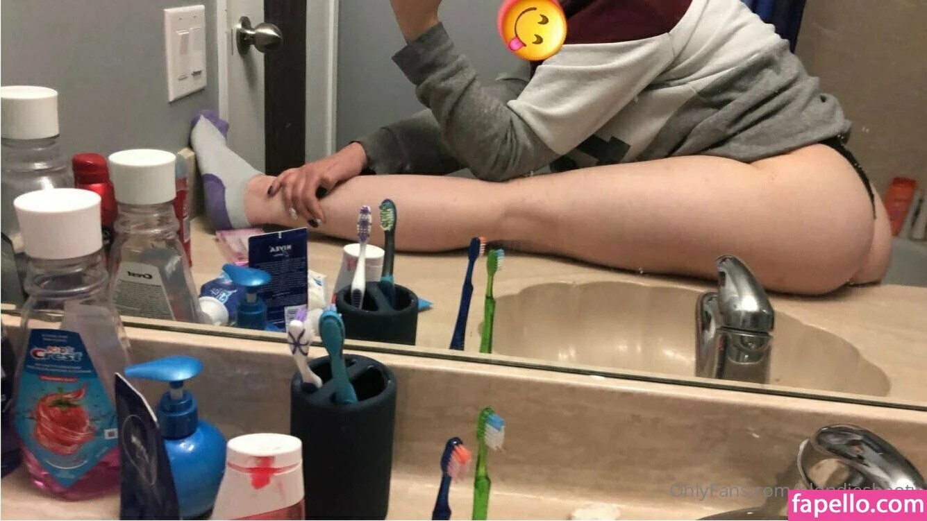 blondiesbooty Onlyfans Photo Gallery 