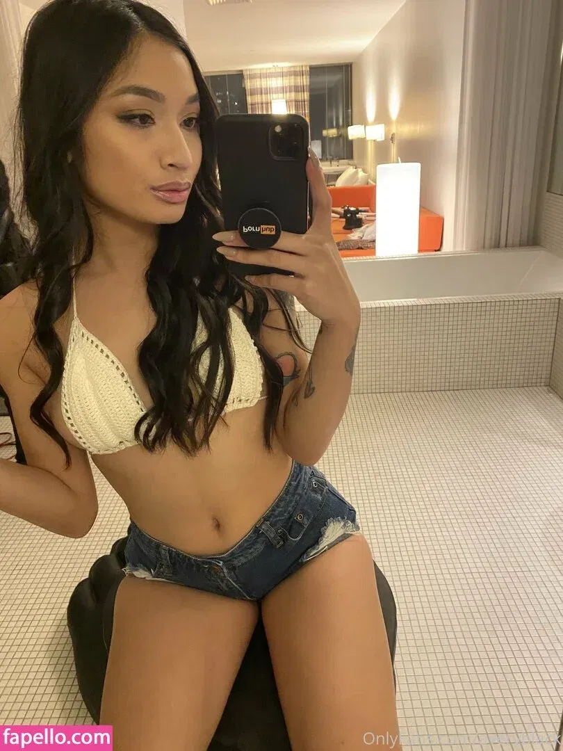 averyblack Onlyfans Photo Gallery 