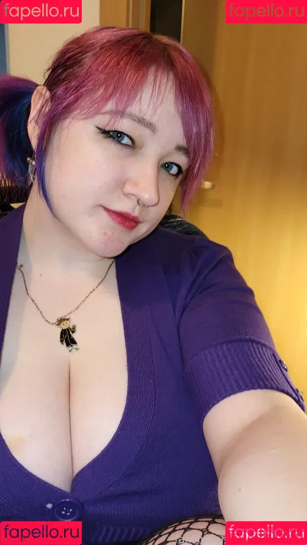 glassimpulse Onlyfans Photo Gallery 