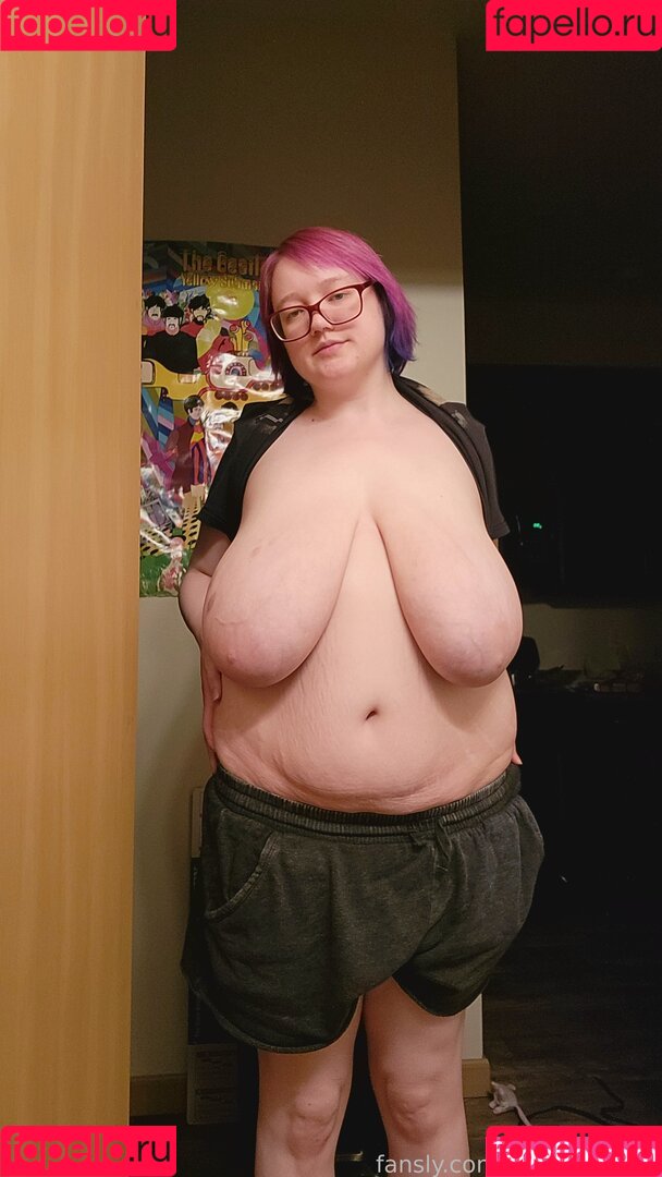 glassimpulse Onlyfans Photo Gallery 