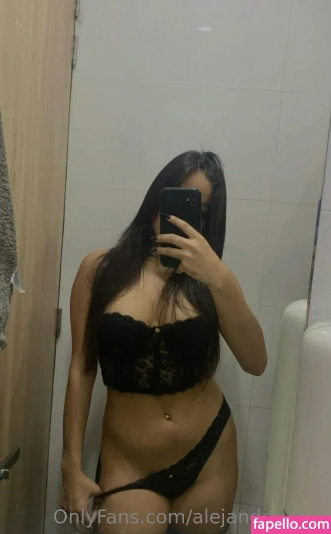 Alejandra Urueña Onlyfans Photo Gallery 