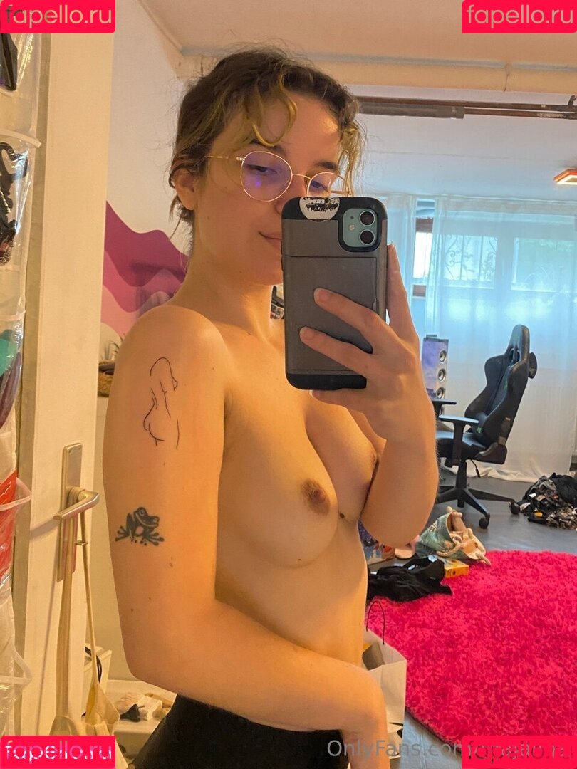 majalina Onlyfans Photo Gallery 