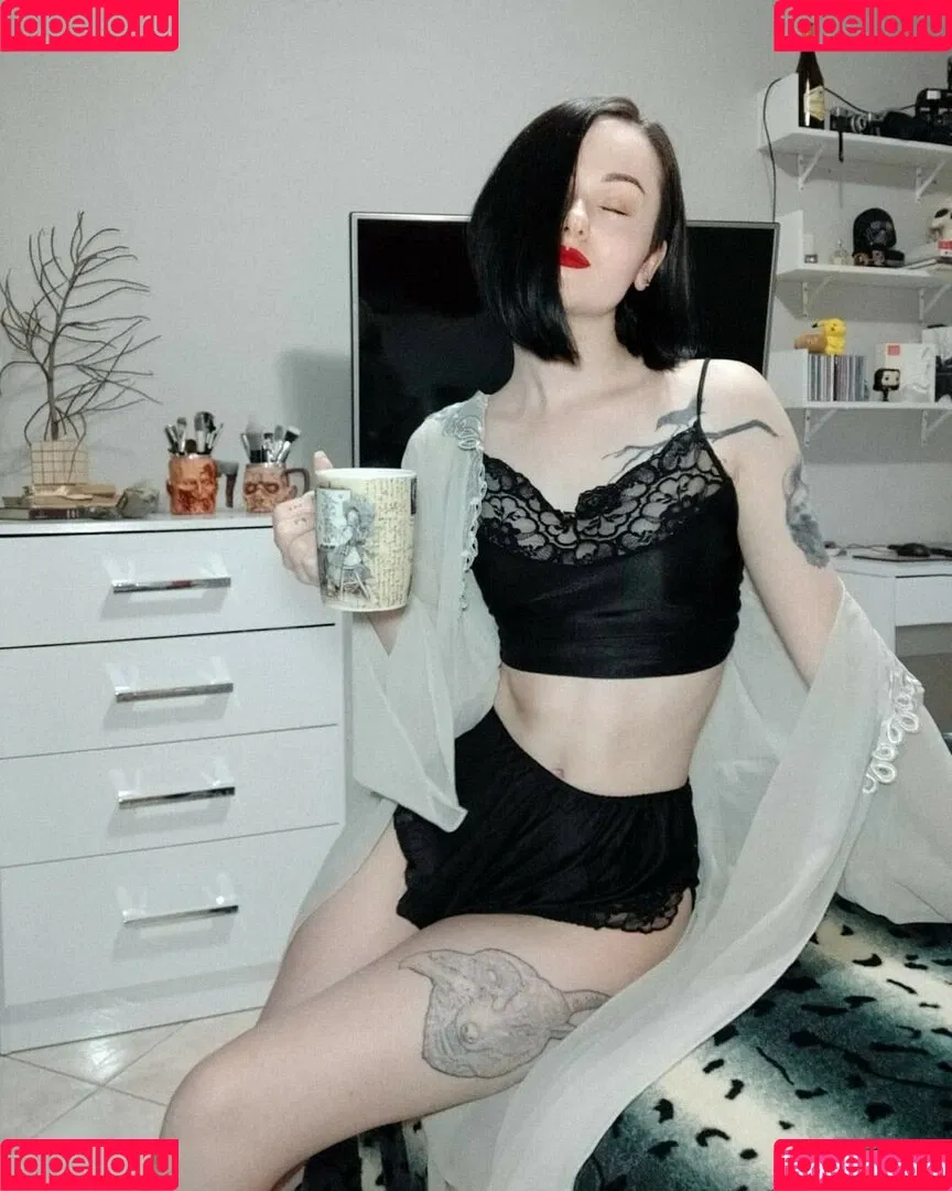Marina Von Blume Onlyfans Photo Gallery 