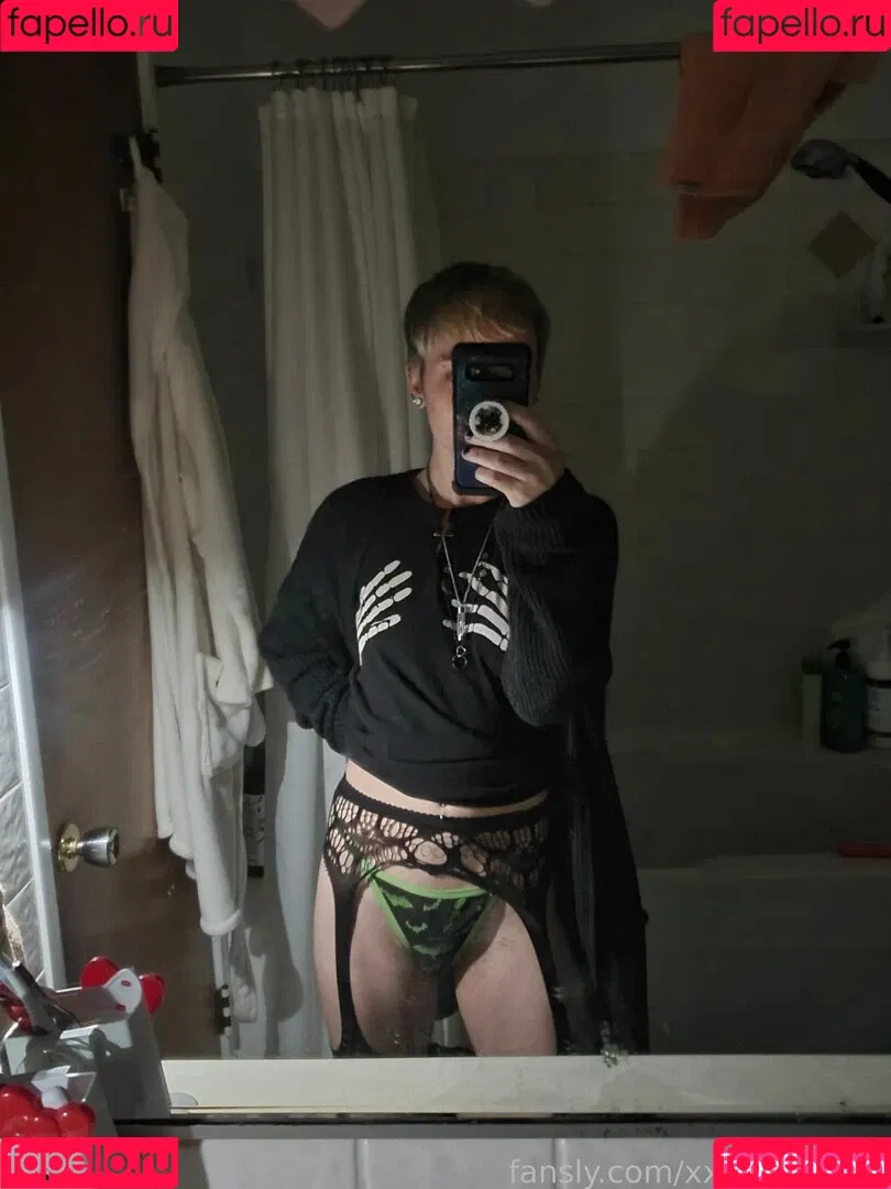 xxxanthisma Onlyfans Photo Gallery 