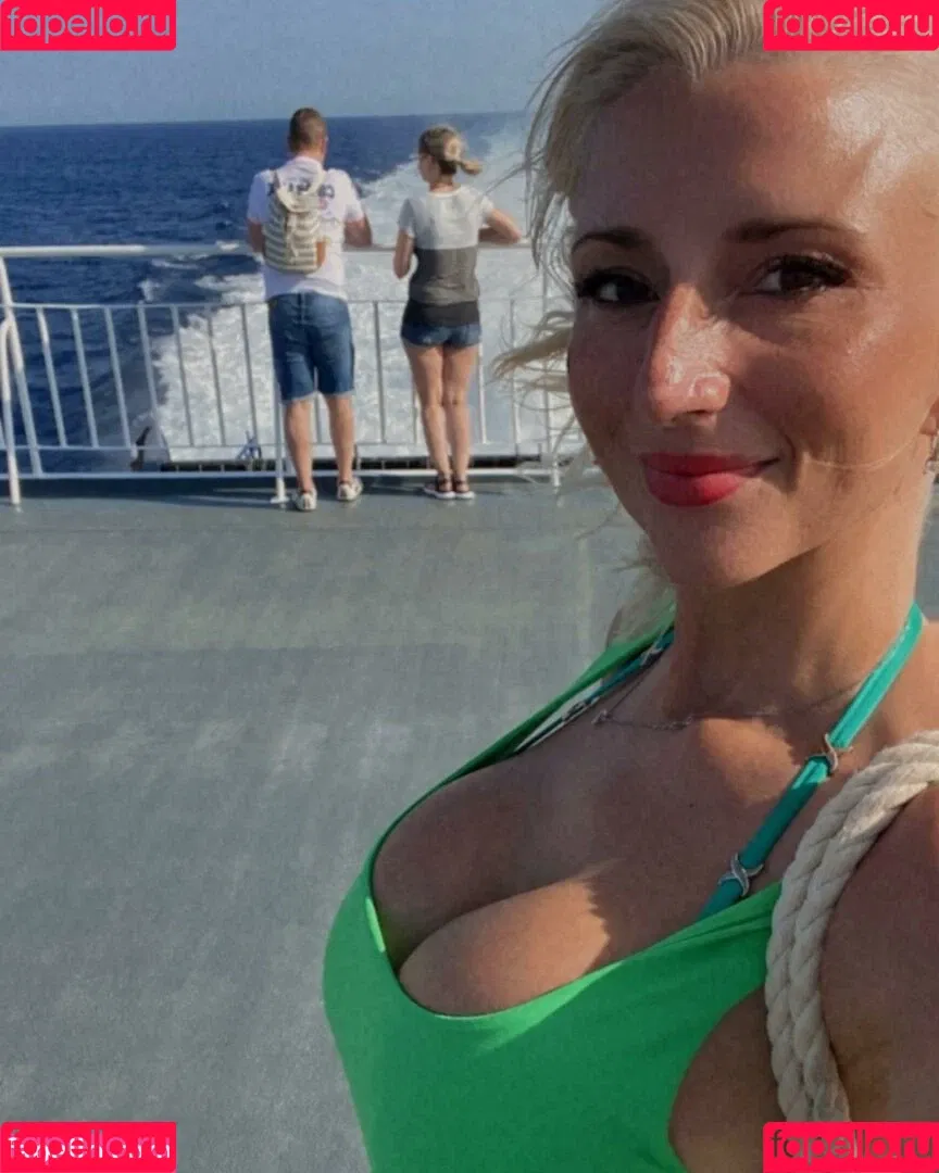 Lucie Novakova Onlyfans Photo Gallery 