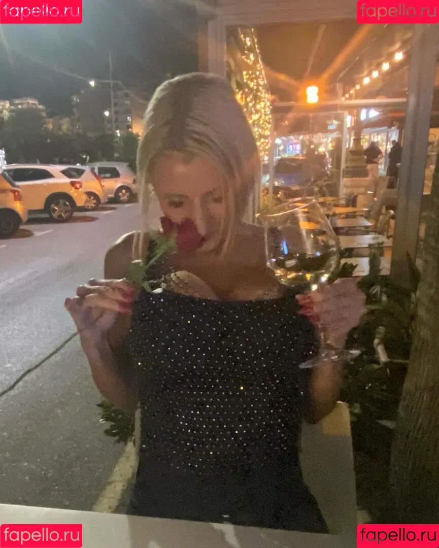 Lucie Novakova Onlyfans Photo Gallery 
