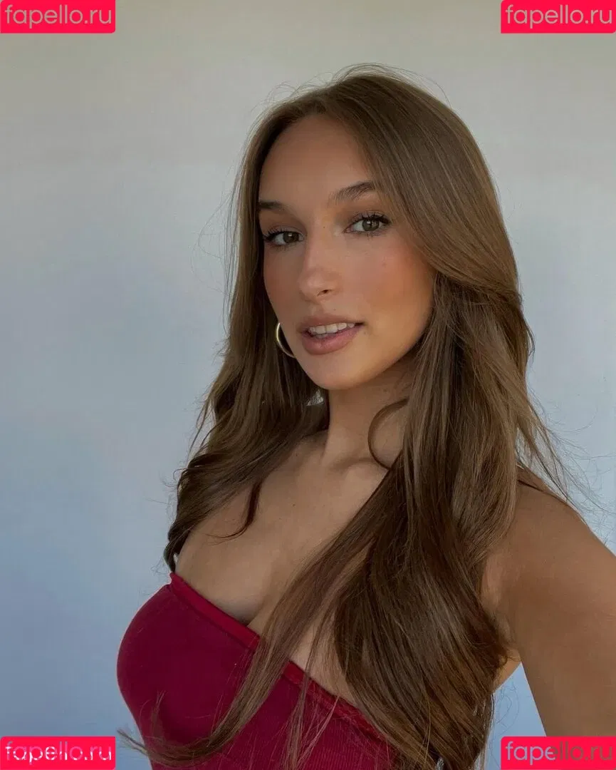 Nona kanal Onlyfans Photo Gallery 